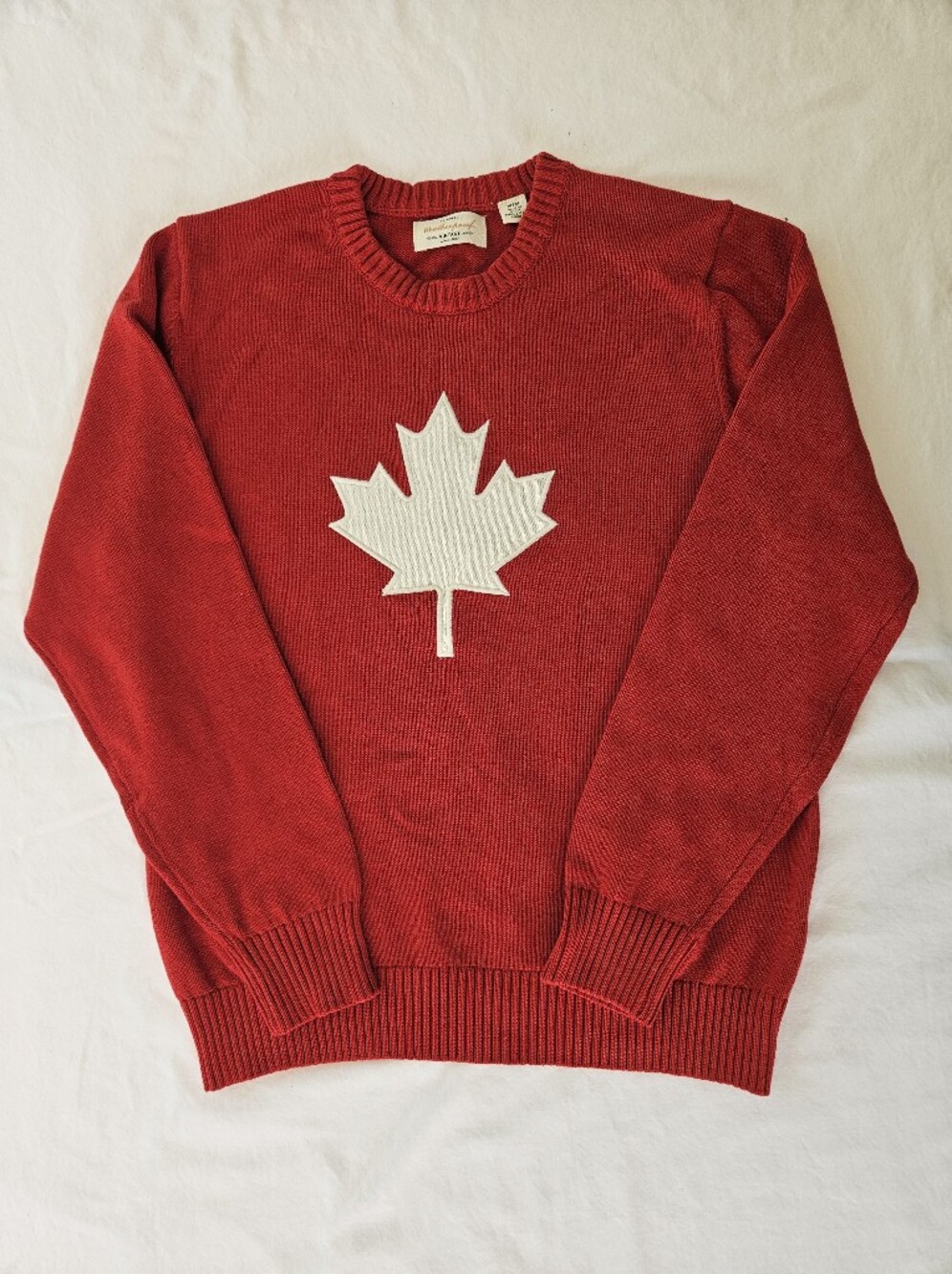 Red Maple Leaf 100% Cotton Women's Crewneck Sweater NWT Size Medium Canada Day - Picture 3 of 11